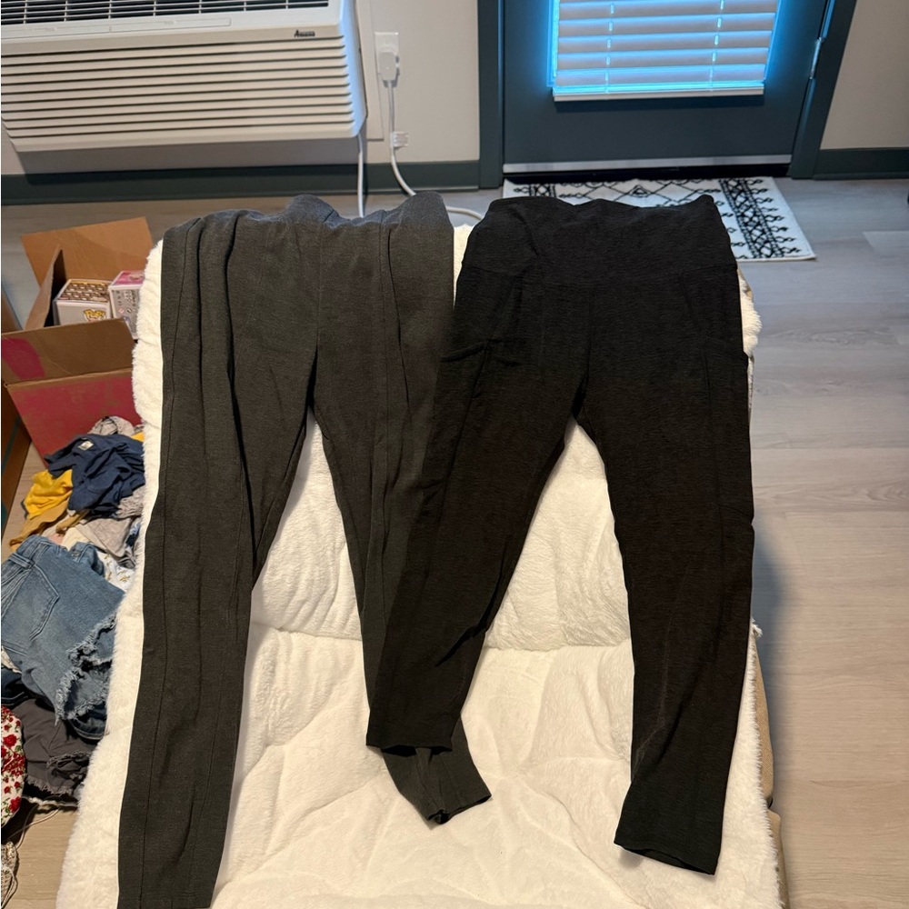 Kirkland Signature Charcoal and Black Leggings & Old Navy Dressy Gray Leggings